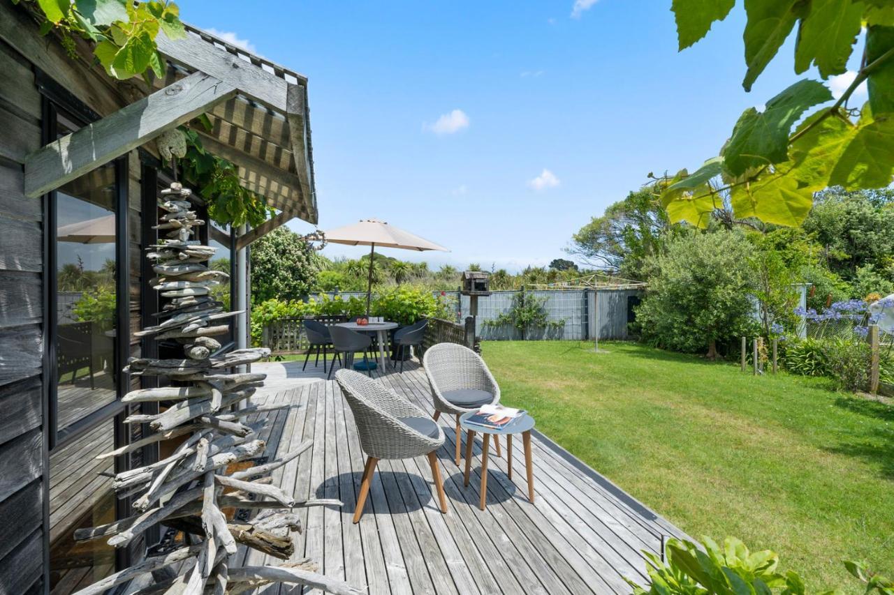 Waimea Cottage - Waikanae Holiday Home 외부 사진